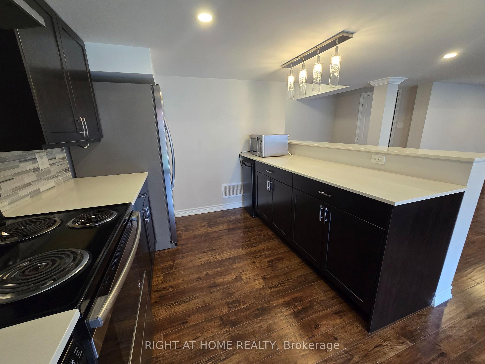 Photo 11 of Unit Basement, 28 Philips View Crescent, Richmond Hill, Jefferson — HOMEH