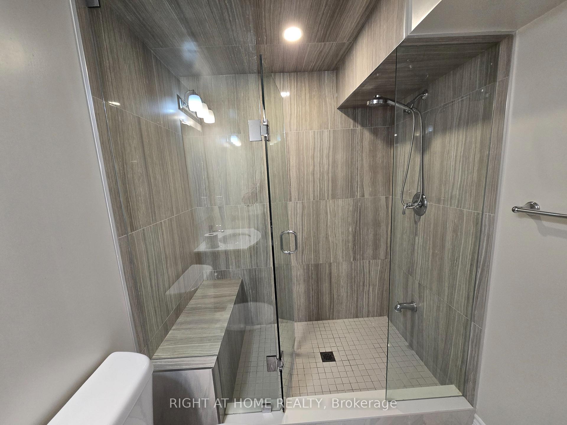 Photo 21 of Unit Basement, 28 Philips View Crescent, Richmond Hill, Jefferson — HOMEH