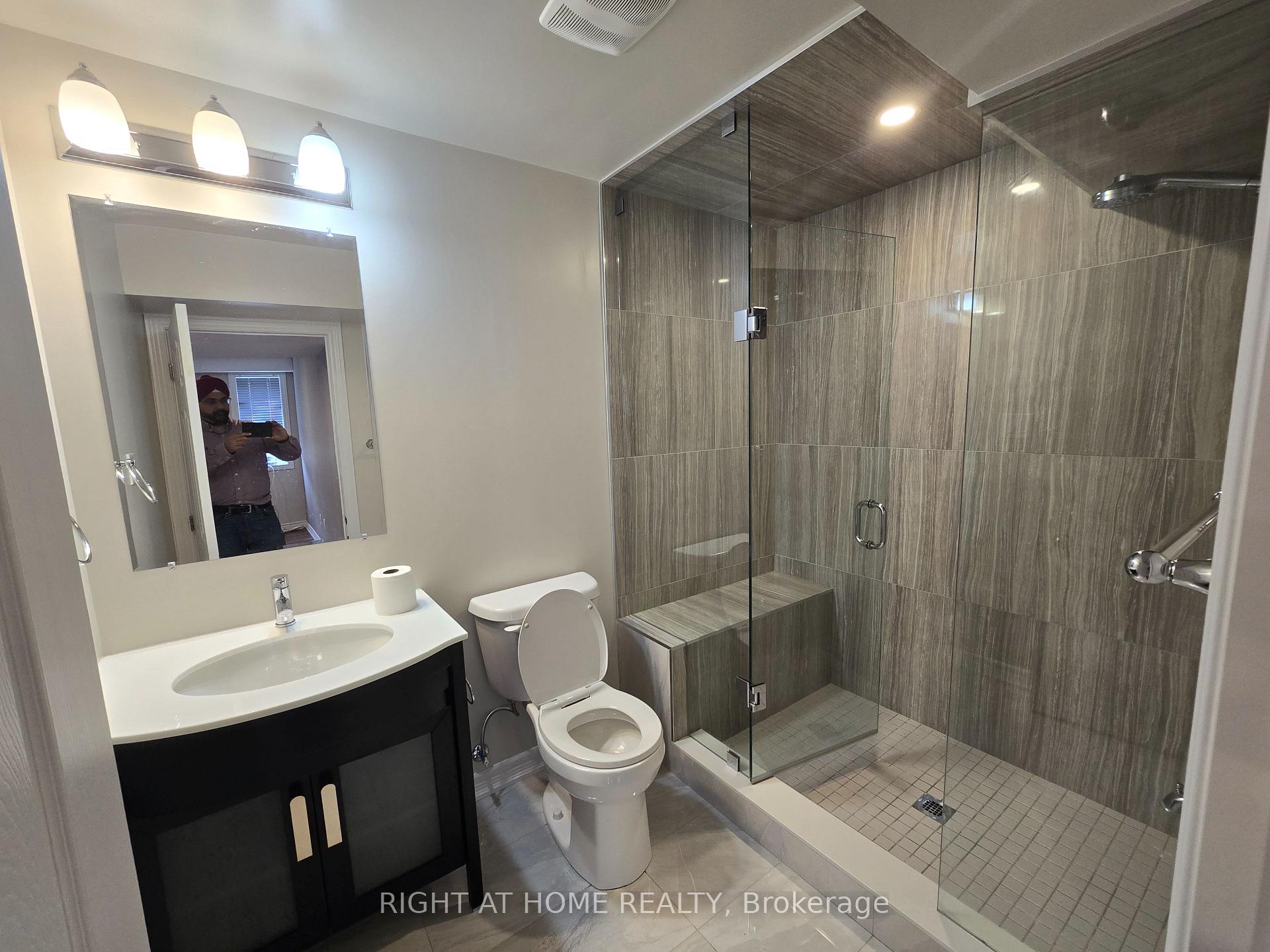Photo 24 of Unit Basement, 28 Philips View Crescent, Richmond Hill, Jefferson — HOMEH
