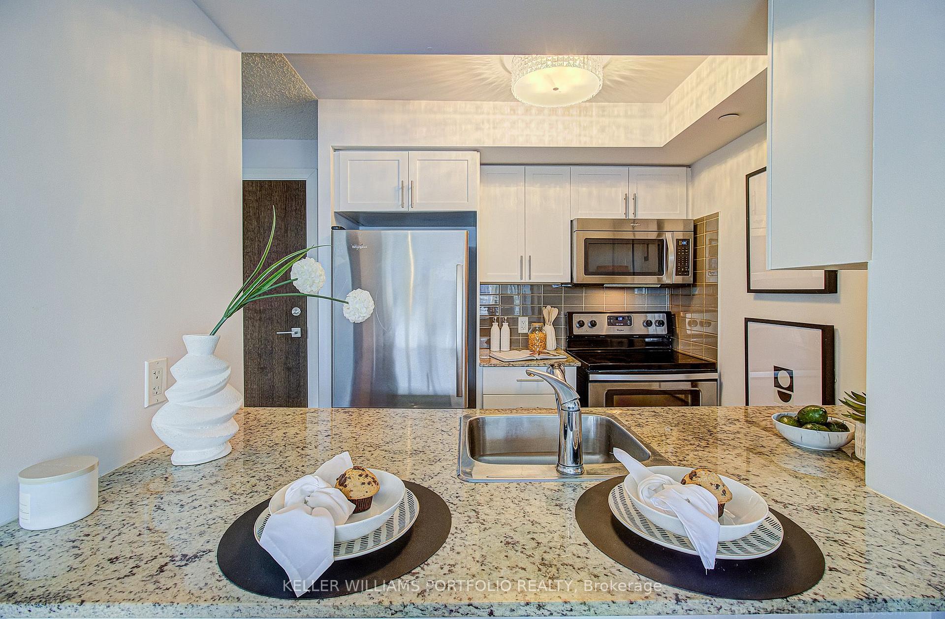 Photo 9 of Unit 706, 6 Eva Road, Etobicoke, Etobicoke West Mall — HOMEH