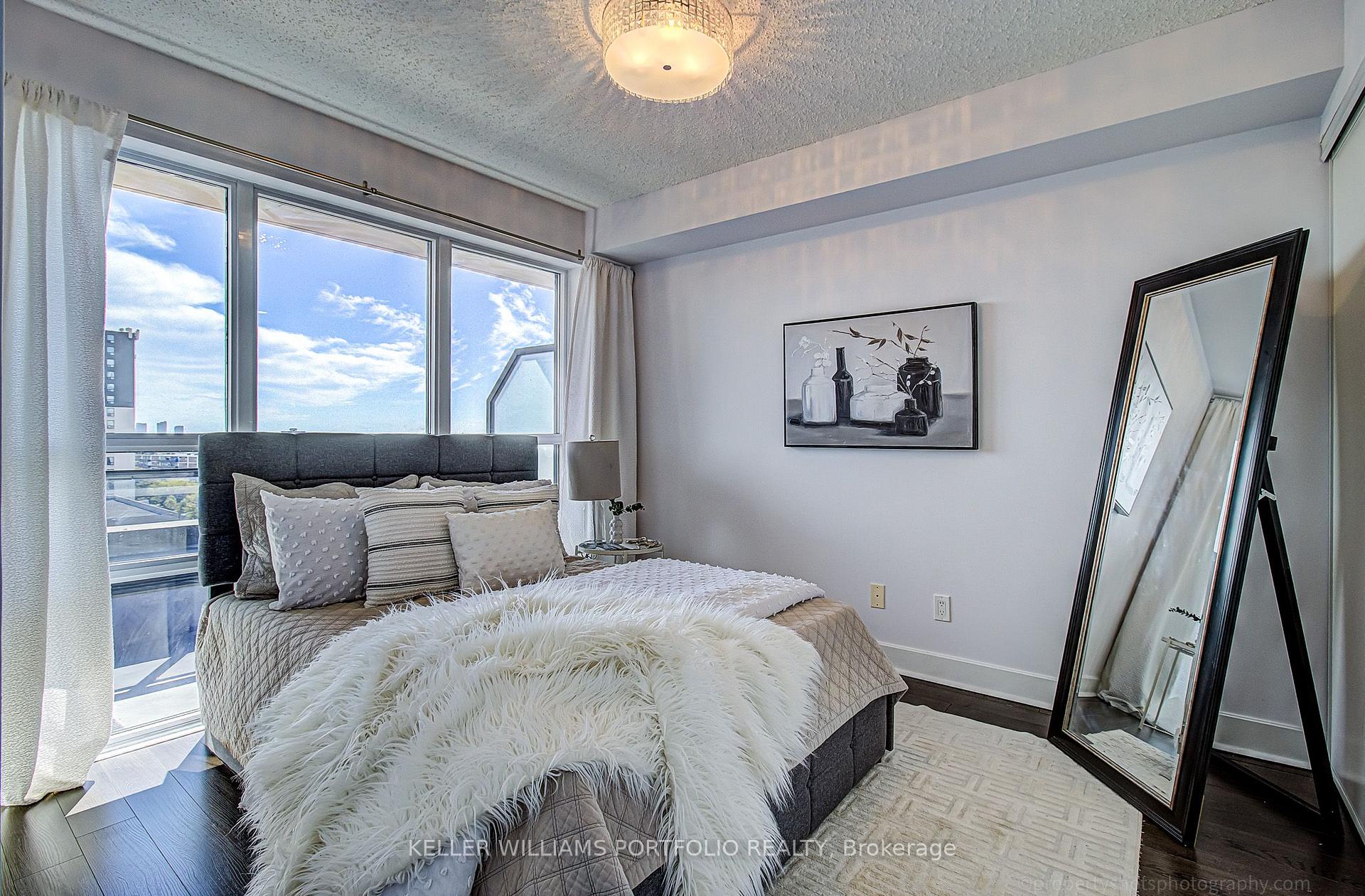 Photo 16 of Unit 706, 6 Eva Road, Etobicoke, Etobicoke West Mall — HOMEH