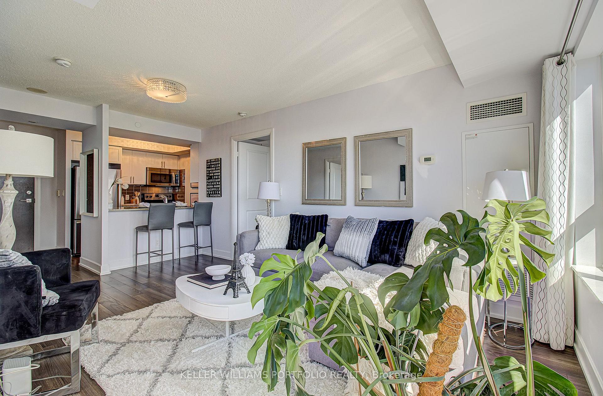 Photo 24 of Unit 706, 6 Eva Road, Etobicoke, Etobicoke West Mall — HOMEH