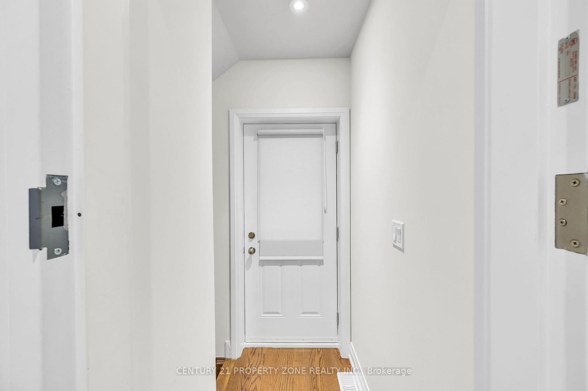 Photo 5 of 12 Trellanock Road, Brampton, Bram West — HOMEH