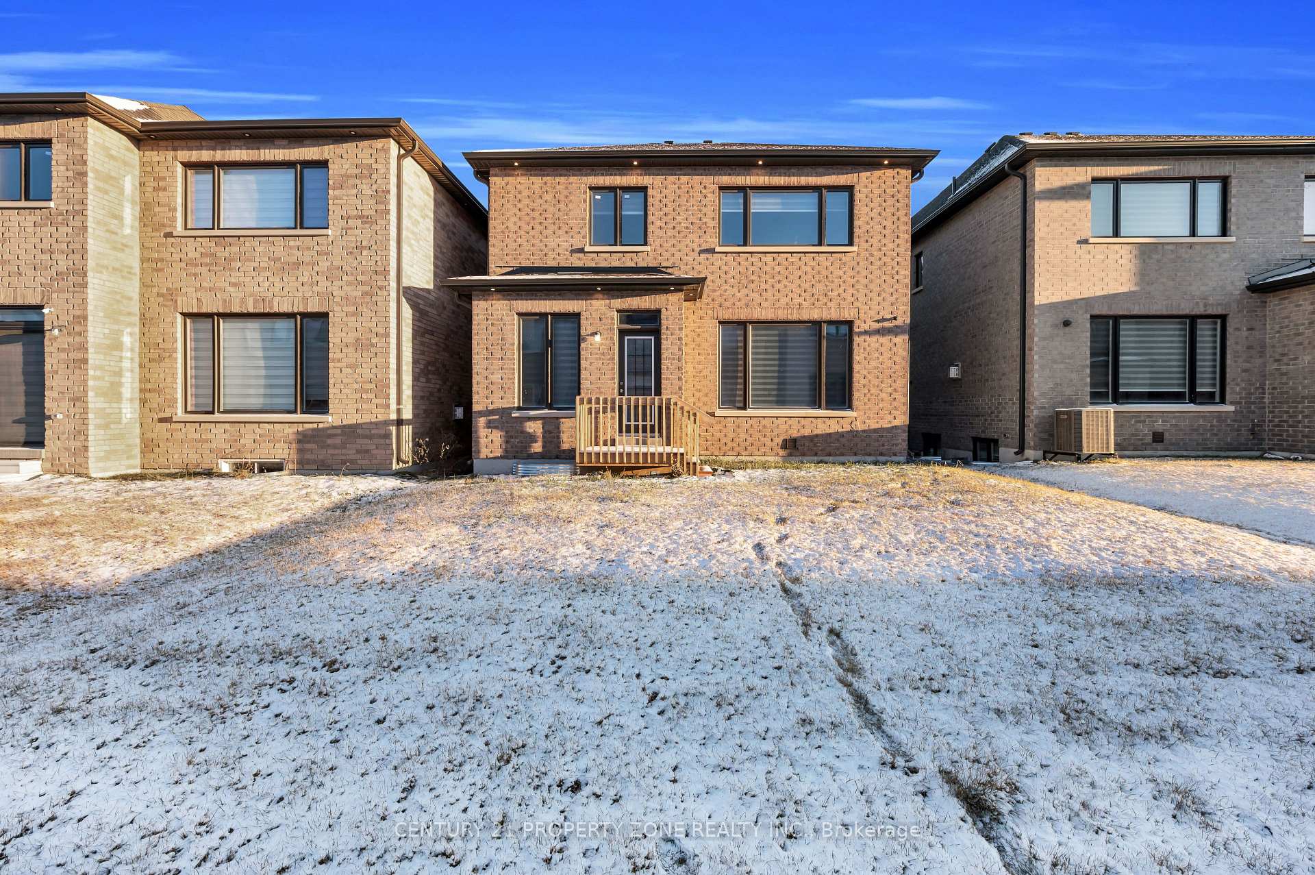 Photo 16 of 12 Trellanock Road, Brampton, Bram West — HOMEH
