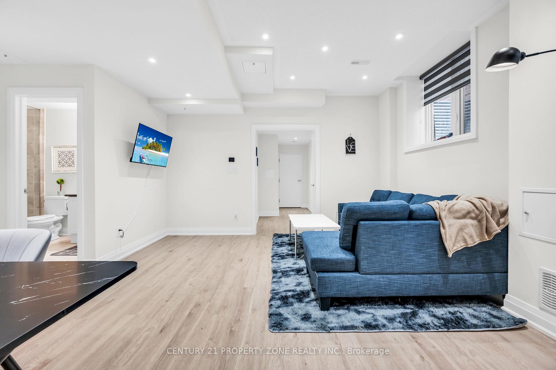 Photo 11 of 12 Trellanock Road, Brampton, Bram West — HOMEH