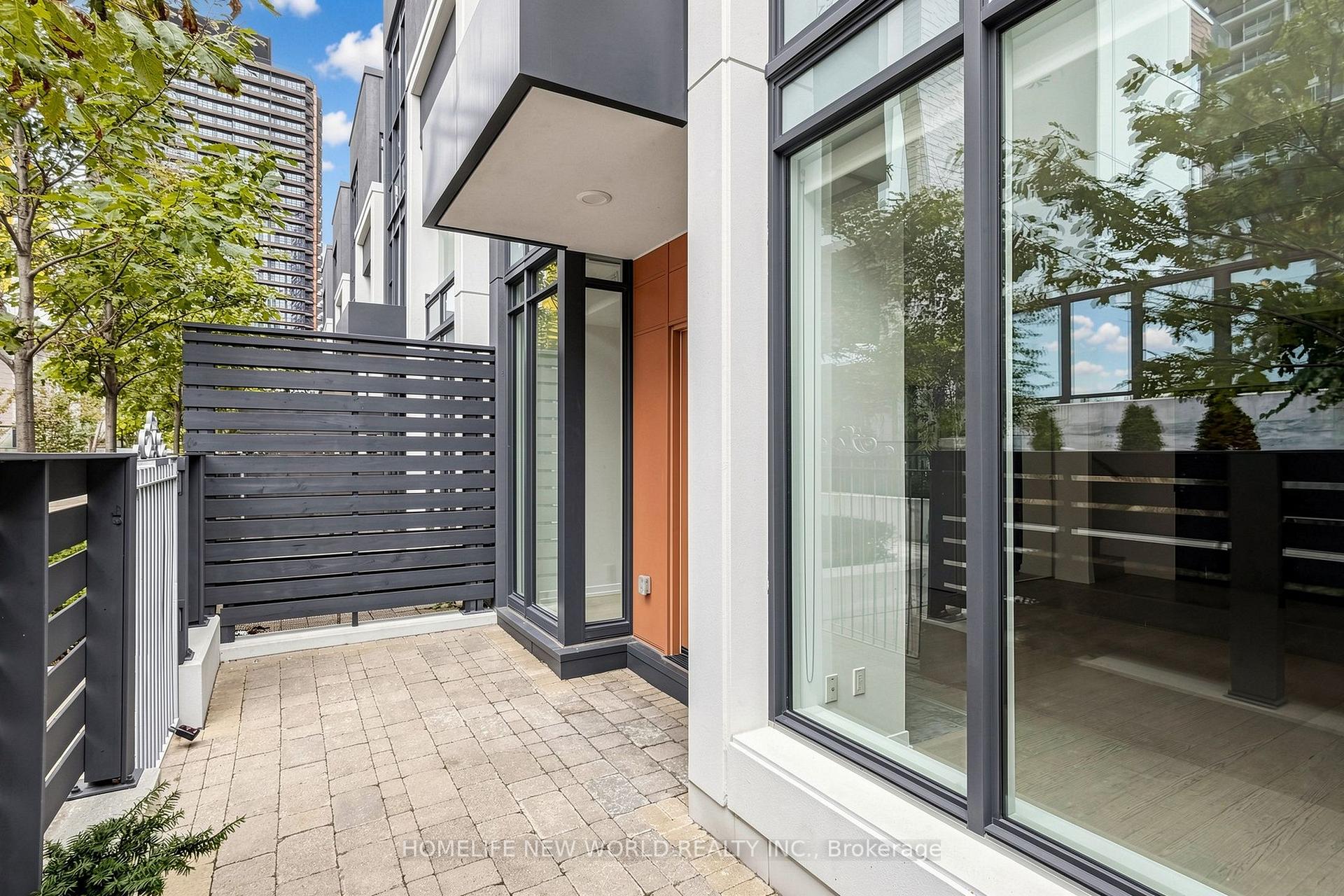 Photo 6 of Unit TH15, 113 McMahon Drive, North York, Bayview Village — HOMEH