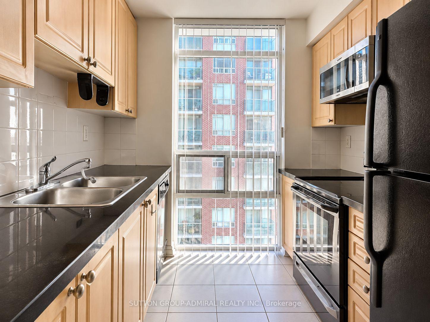 Photo 5 of Unit 1007, 5 Michael Power Place, Etobicoke, Islington-City Centre West — HOMEH