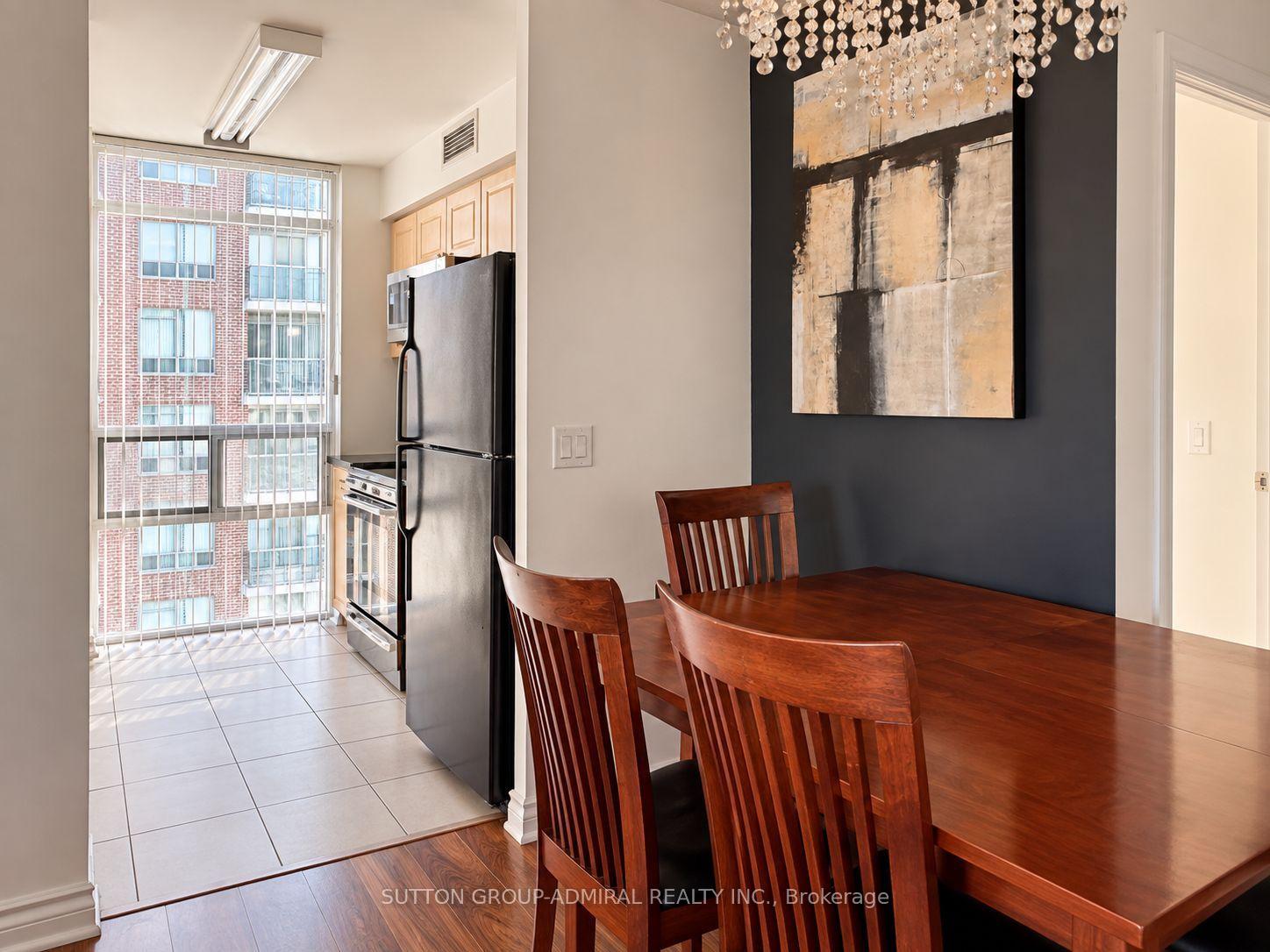Photo 9 of Unit 1007, 5 Michael Power Place, Etobicoke, Islington-City Centre West — HOMEH