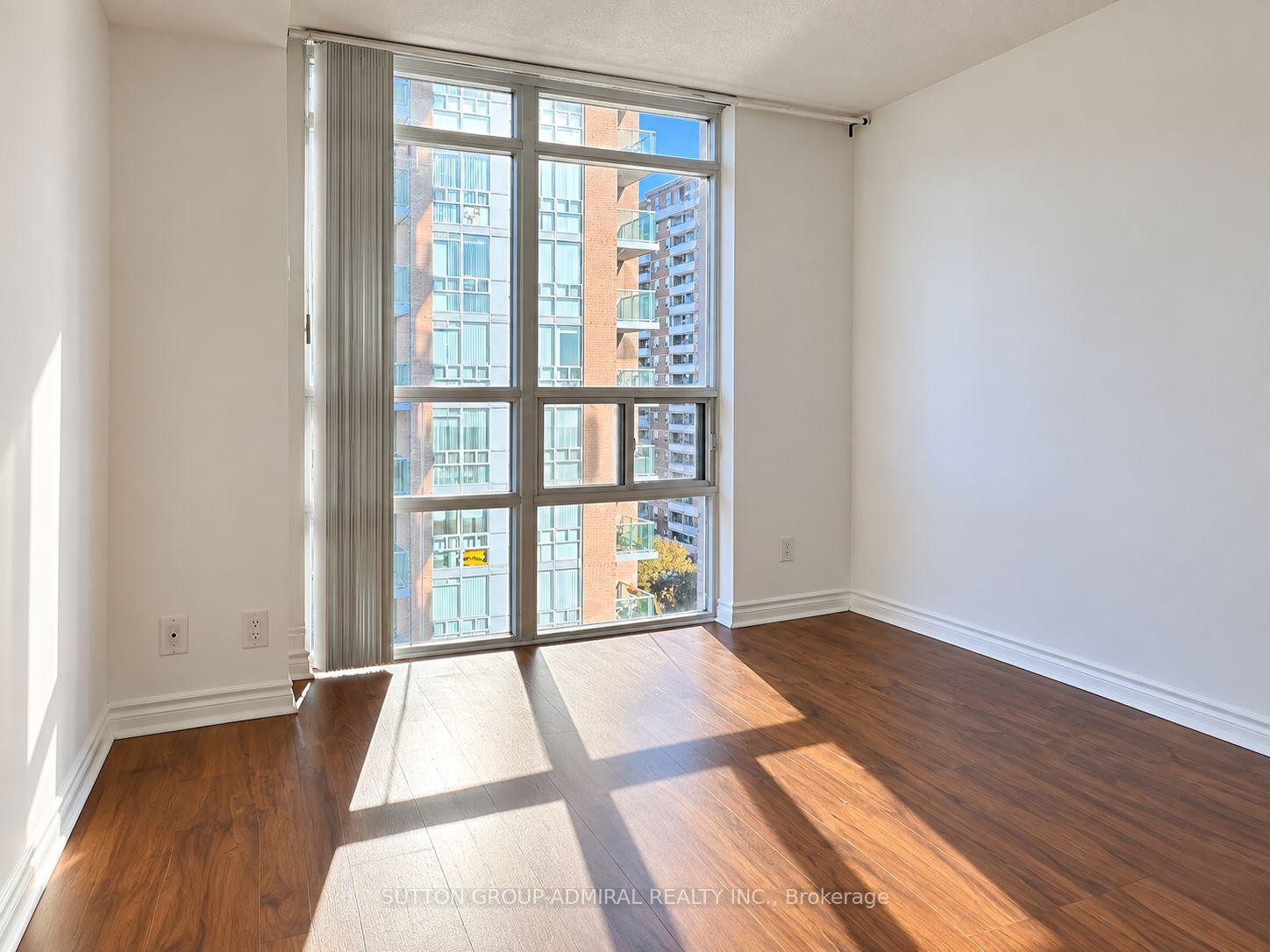 Photo 14 of Unit 1007, 5 Michael Power Place, Etobicoke, Islington-City Centre West — HOMEH