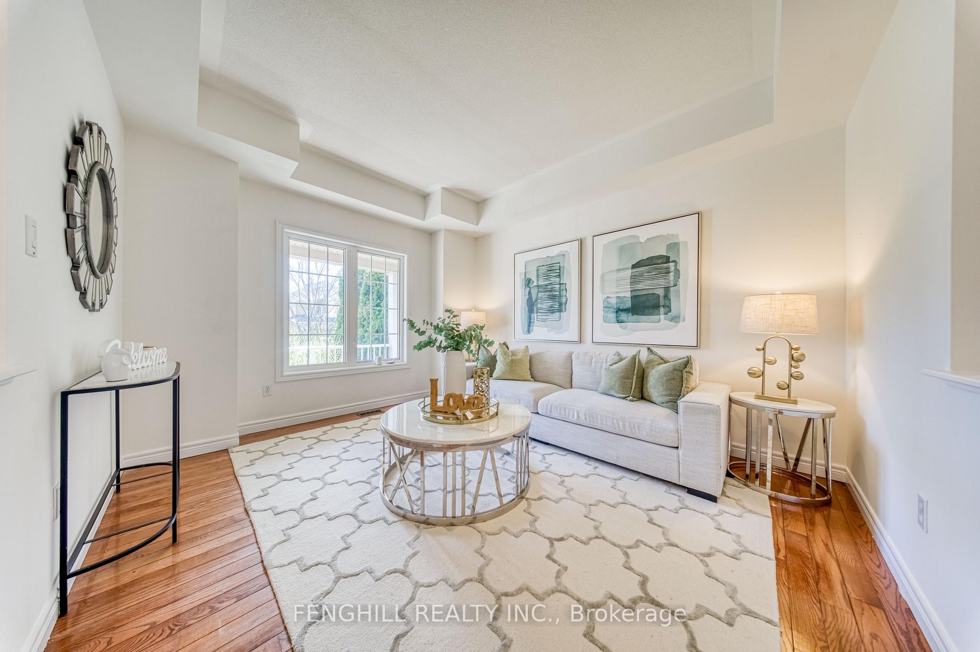 Photo 3 of 842 Greenleaf Circle, Oshawa, Taunton — HOMEH