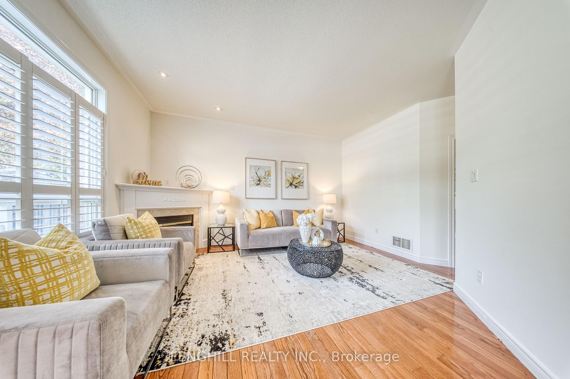Photo 17 of 842 Greenleaf Circle, Oshawa, Taunton — HOMEH