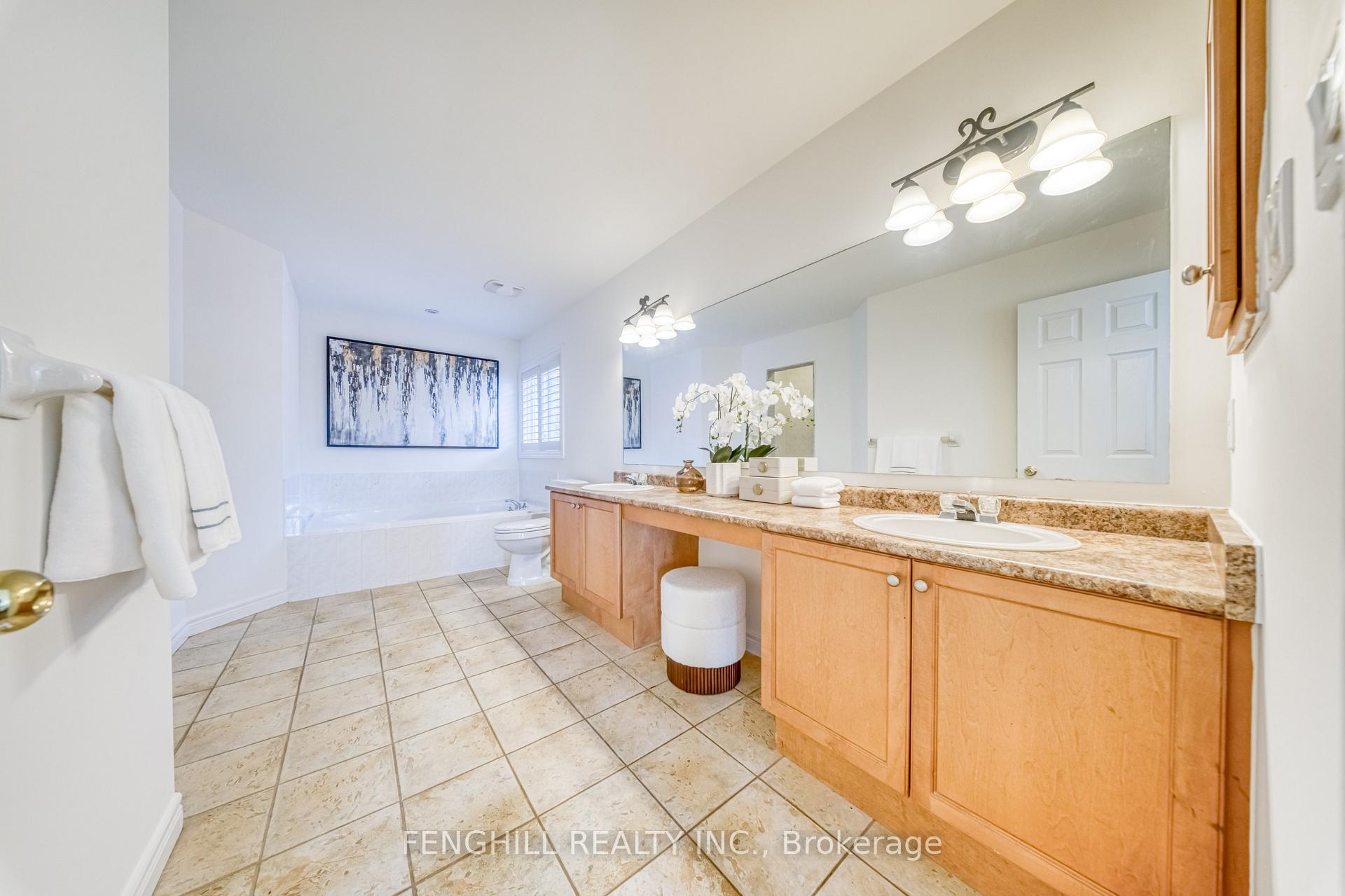 Photo 30 of 842 Greenleaf Circle, Oshawa, Taunton — HOMEH