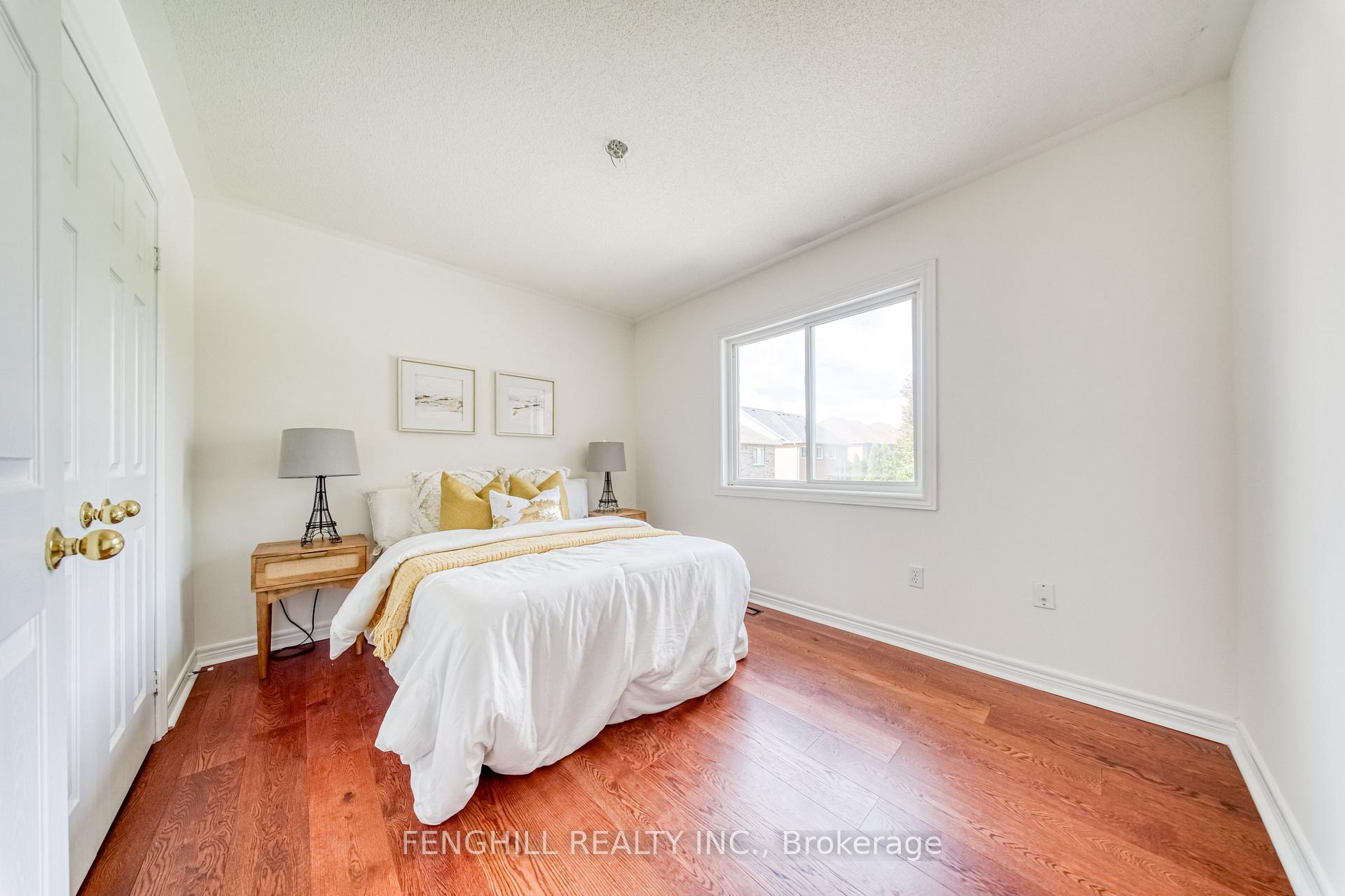 Photo 38 of 842 Greenleaf Circle, Oshawa, Taunton — HOMEH