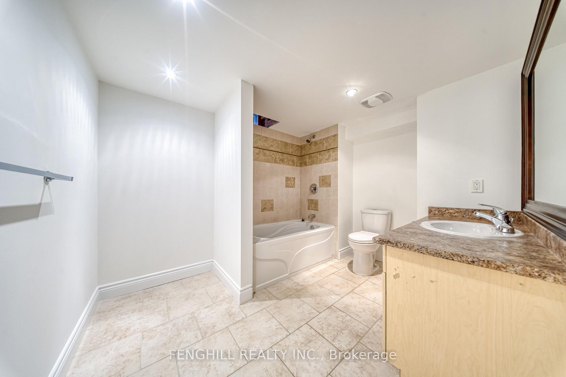 Photo 47 of 842 Greenleaf Circle, Oshawa, Taunton — HOMEH