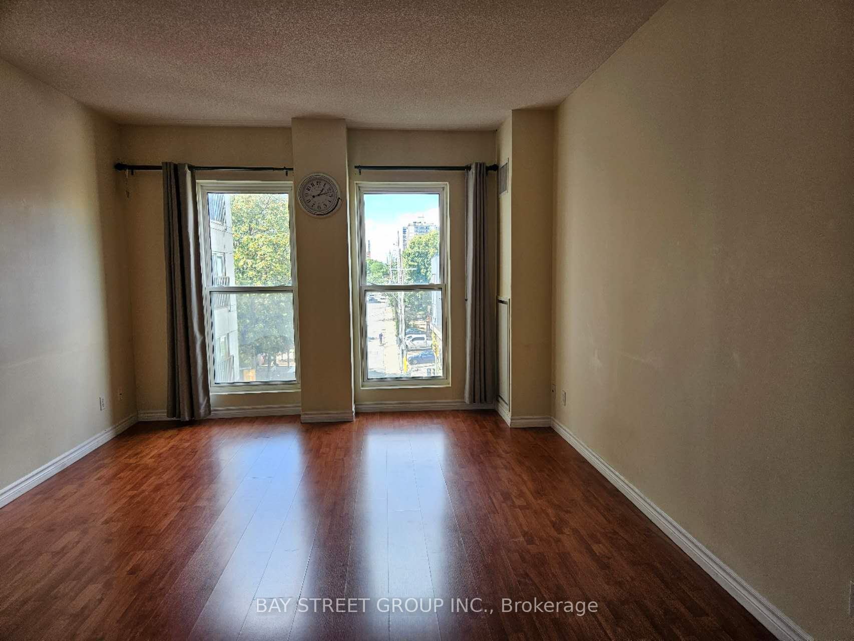 Photo 7 of Unit 409, 135 James Street S, Hamilton, Corktown — HOMEH