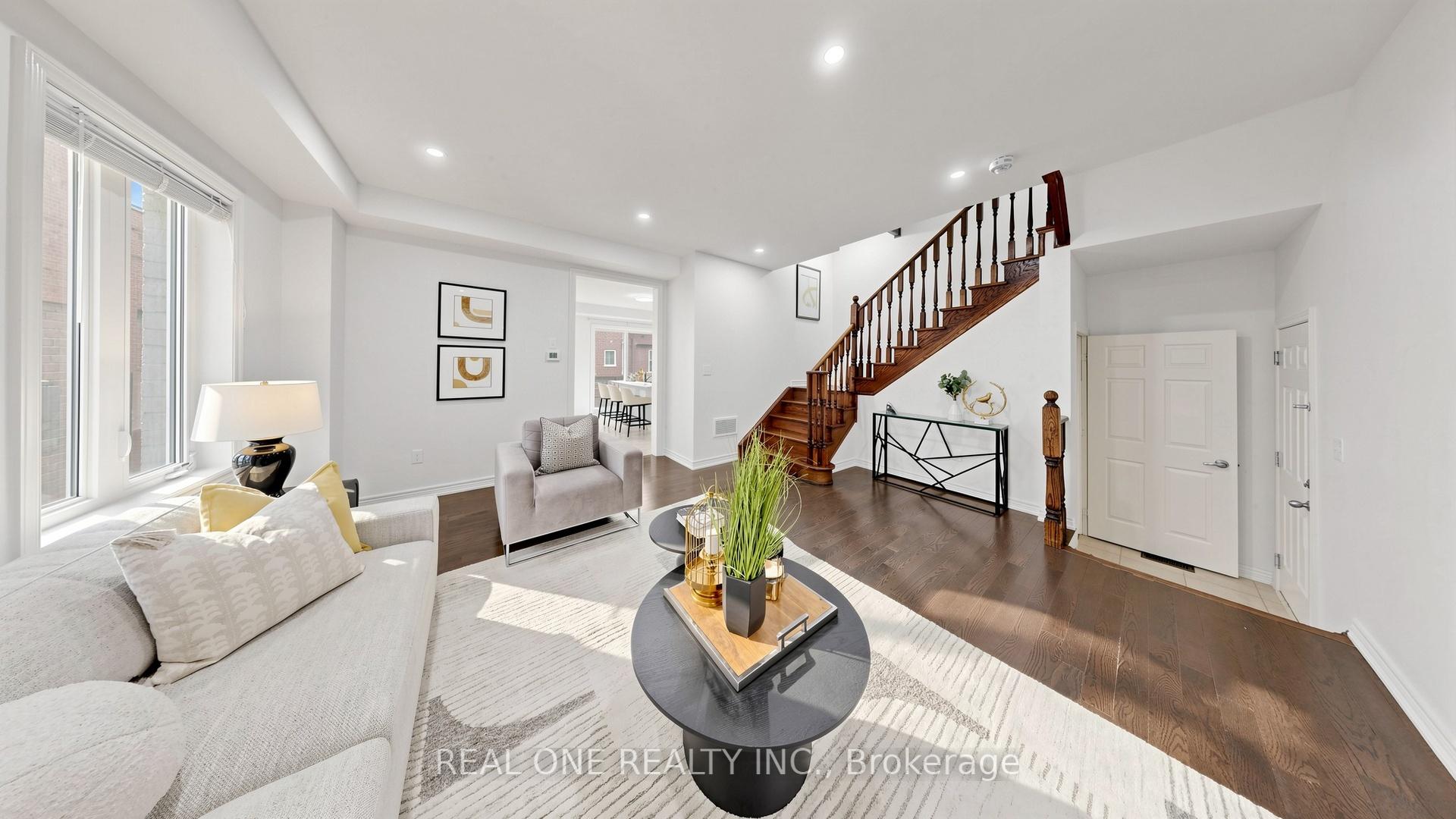 Photo 9 of 488 George Ryan Avenue, Oakville, Joshua Meadows — HOMEH