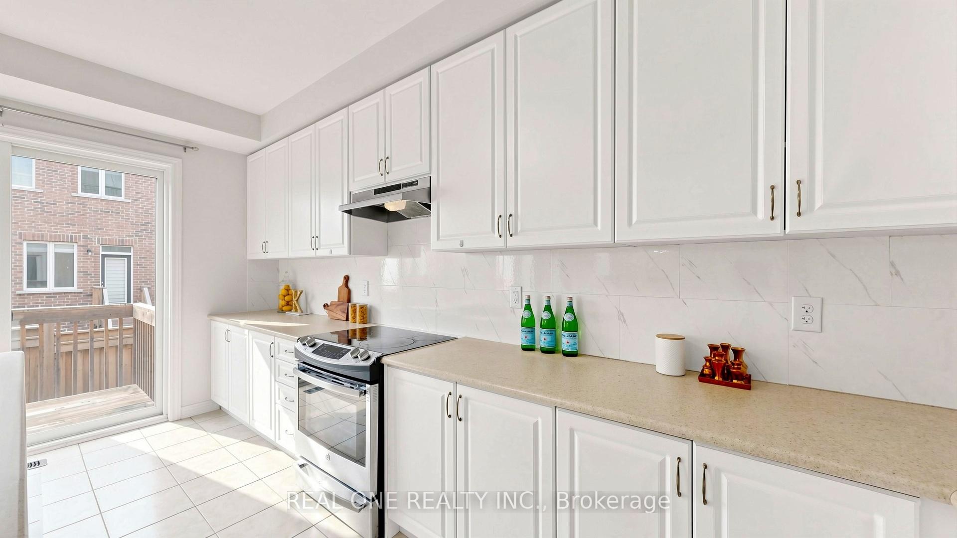 Photo 17 of 488 George Ryan Avenue, Oakville, Joshua Meadows — HOMEH