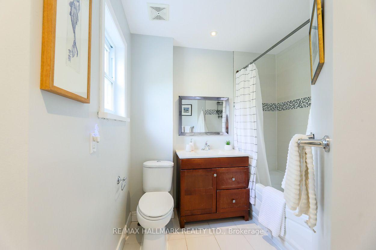Photo 17 of 38 Boultbee Avenue, Toronto, Blake-Jones — HOMEH