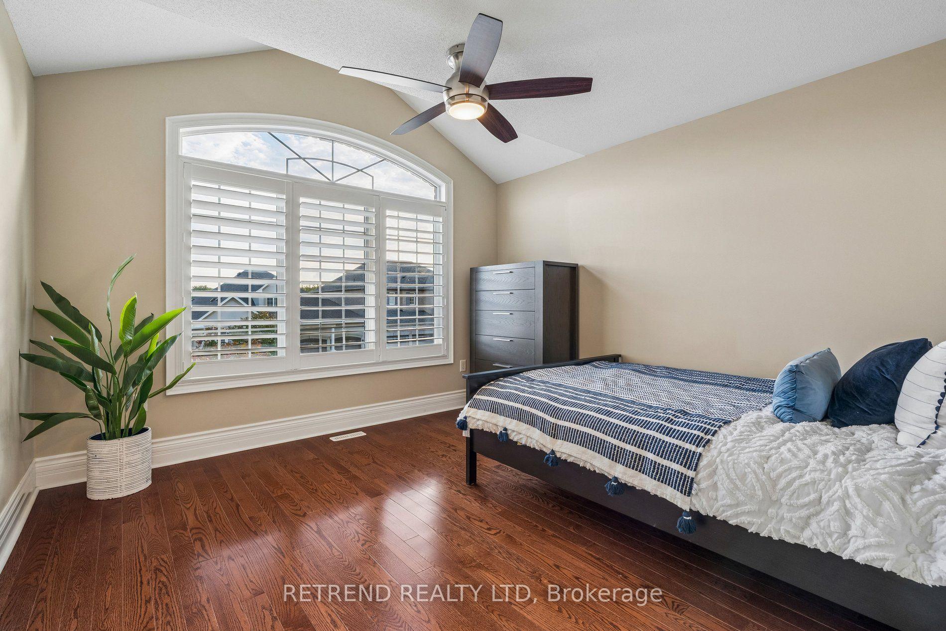 Photo 32 of 2223 Wuthering Heights Way, Oakville, Bronte Creek — HOMEH