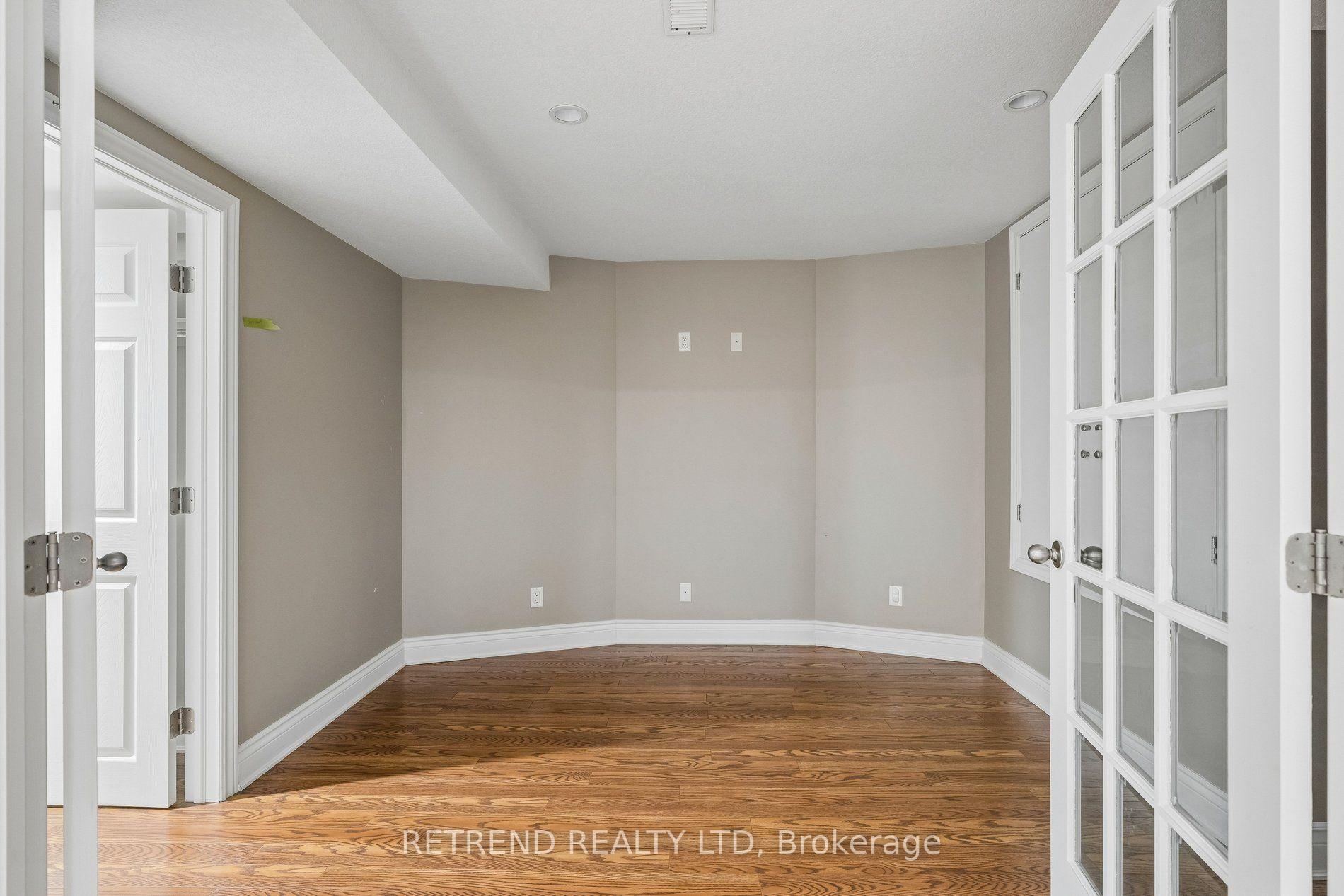Photo 43 of 2223 Wuthering Heights Way, Oakville, Bronte Creek — HOMEH