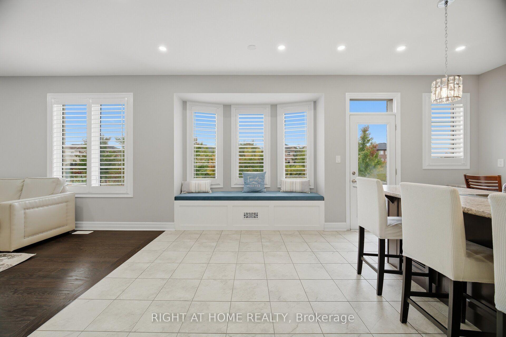 Photo 11 of 1444 Connaught Terrace, Milton, Ford — HOMEH