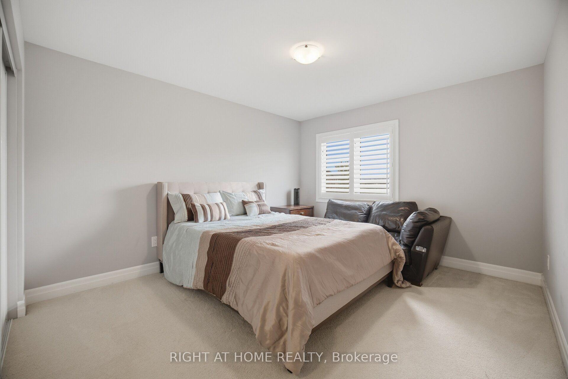 Photo 42 of 1444 Connaught Terrace, Milton, Ford — HOMEH