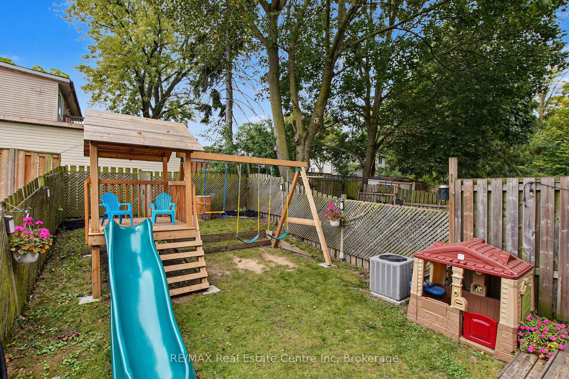 Photo 33 of 9 Greenbrook Drive, Kitchener, Meinzinger — HOMEH