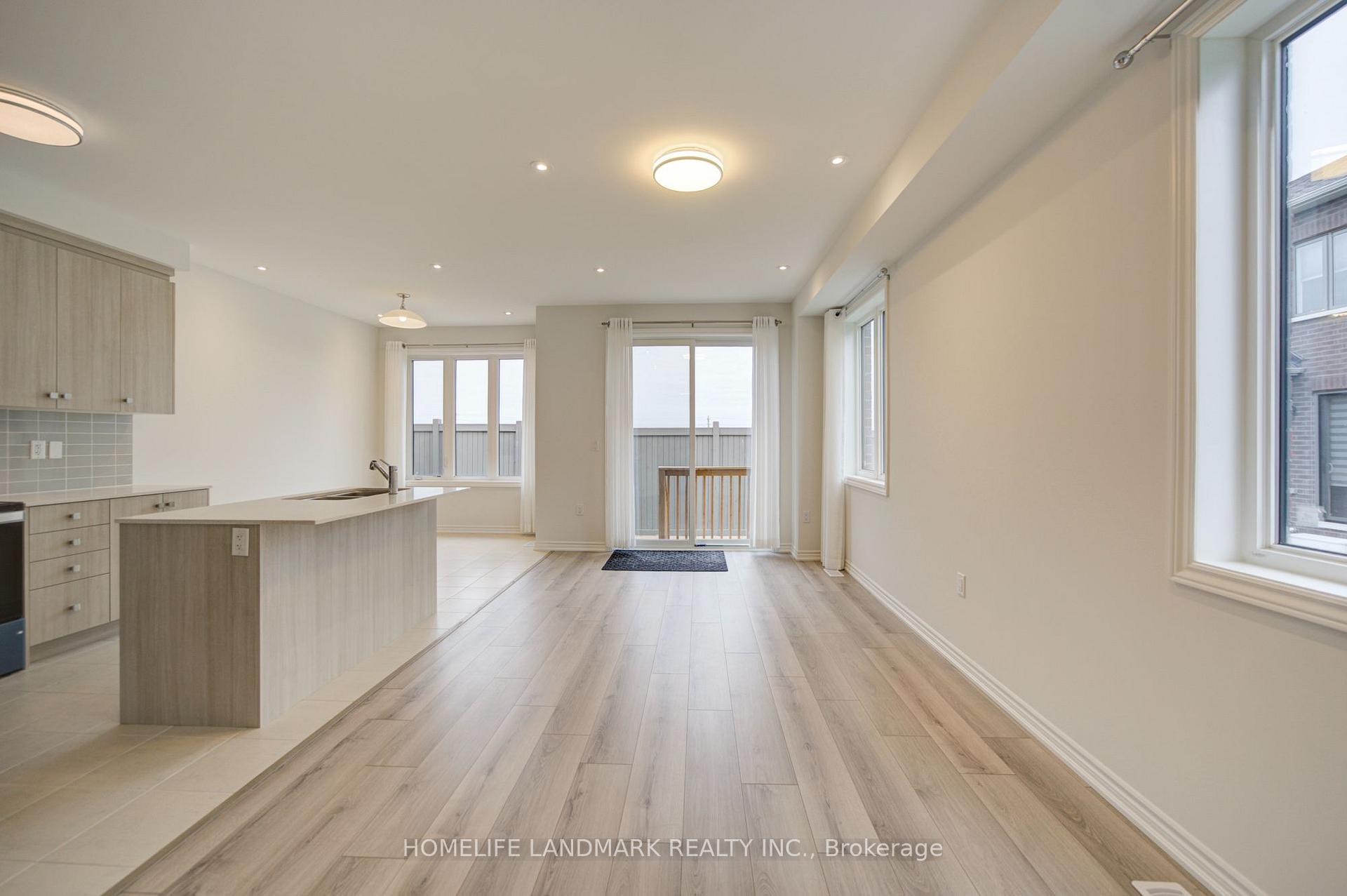 Photo 7 of 80 Tipp Drive, Richmond Hill, Rural Richmond Hill — HOMEH