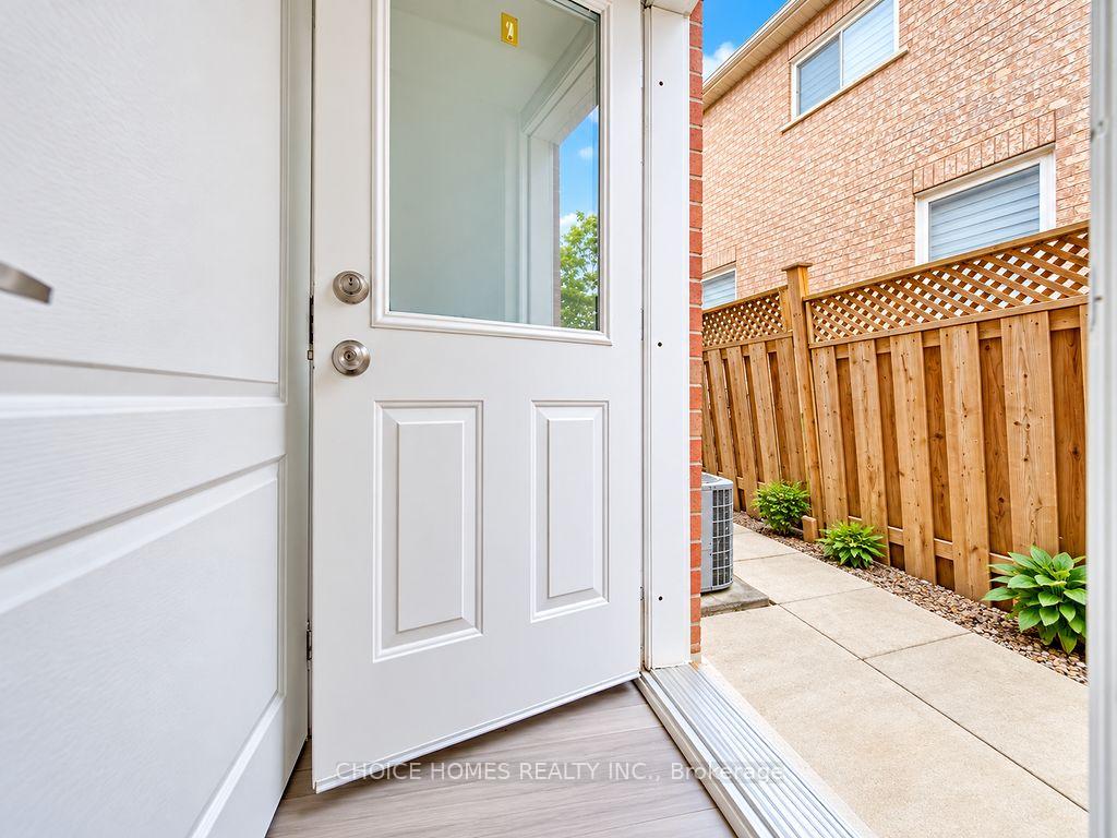 Photo 28 of 15 Wandering Trail Drive, Brampton, Northwest Sandalwood Parkway — HOMEH