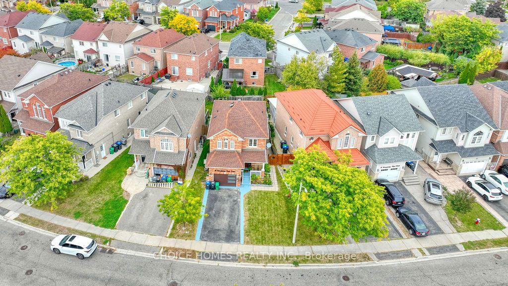 Photo 44 of 15 Wandering Trail Drive, Brampton, Northwest Sandalwood Parkway — HOMEH
