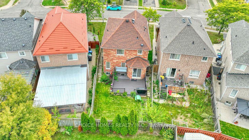 Photo 46 of 15 Wandering Trail Drive, Brampton, Northwest Sandalwood Parkway — HOMEH