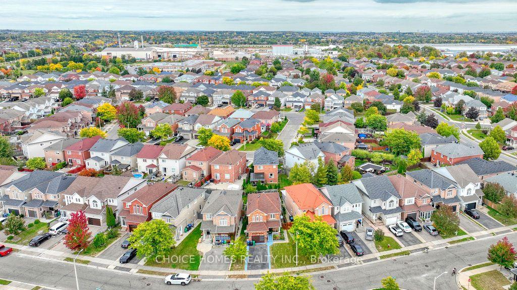 Photo 48 of 15 Wandering Trail Drive, Brampton, Northwest Sandalwood Parkway — HOMEH