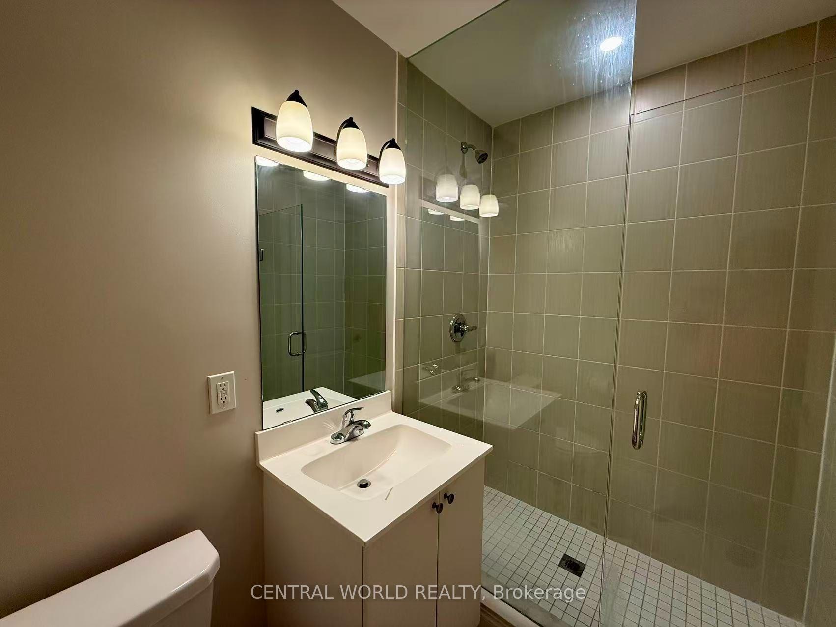 Photo 8 of Unit D402, 5289 Hwy 7, Vaughan, Vaughan Grove — HOMEH