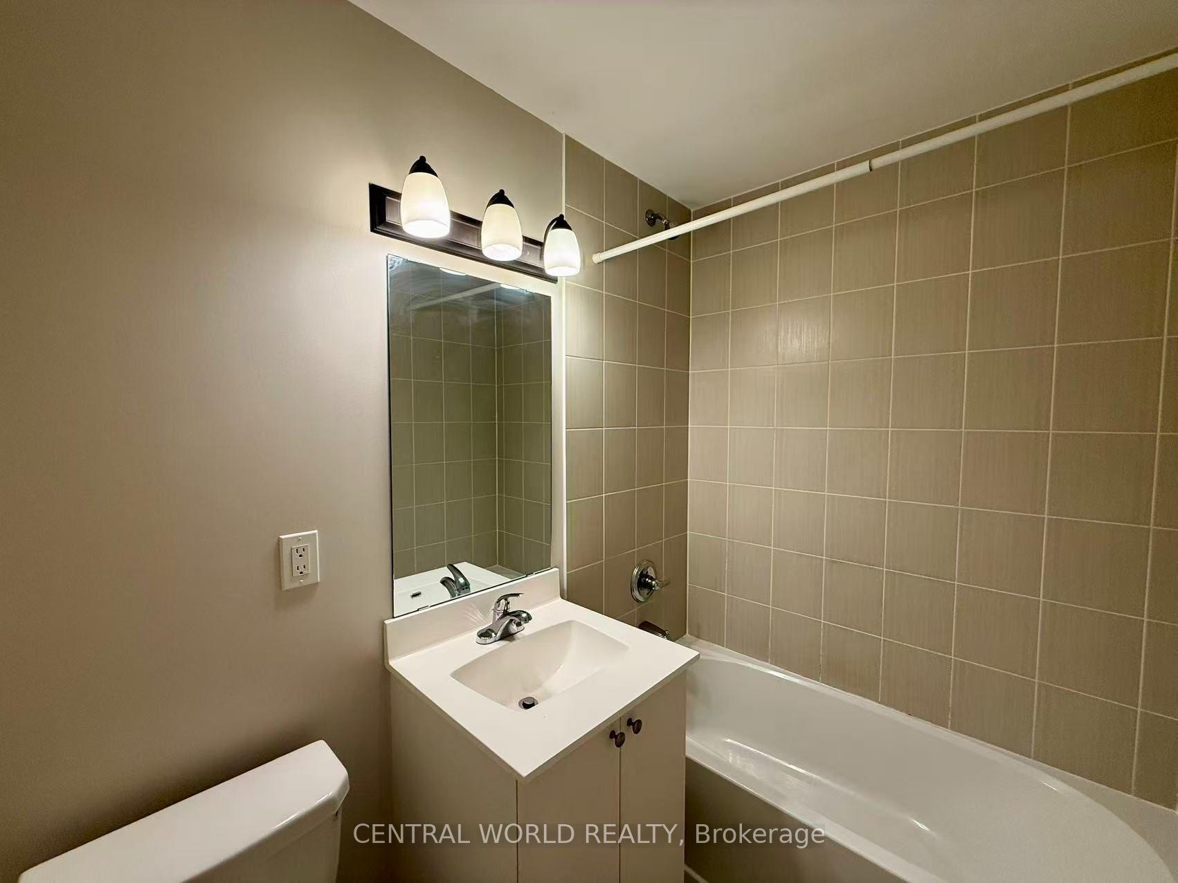 Photo 10 of Unit D402, 5289 Hwy 7, Vaughan, Vaughan Grove — HOMEH