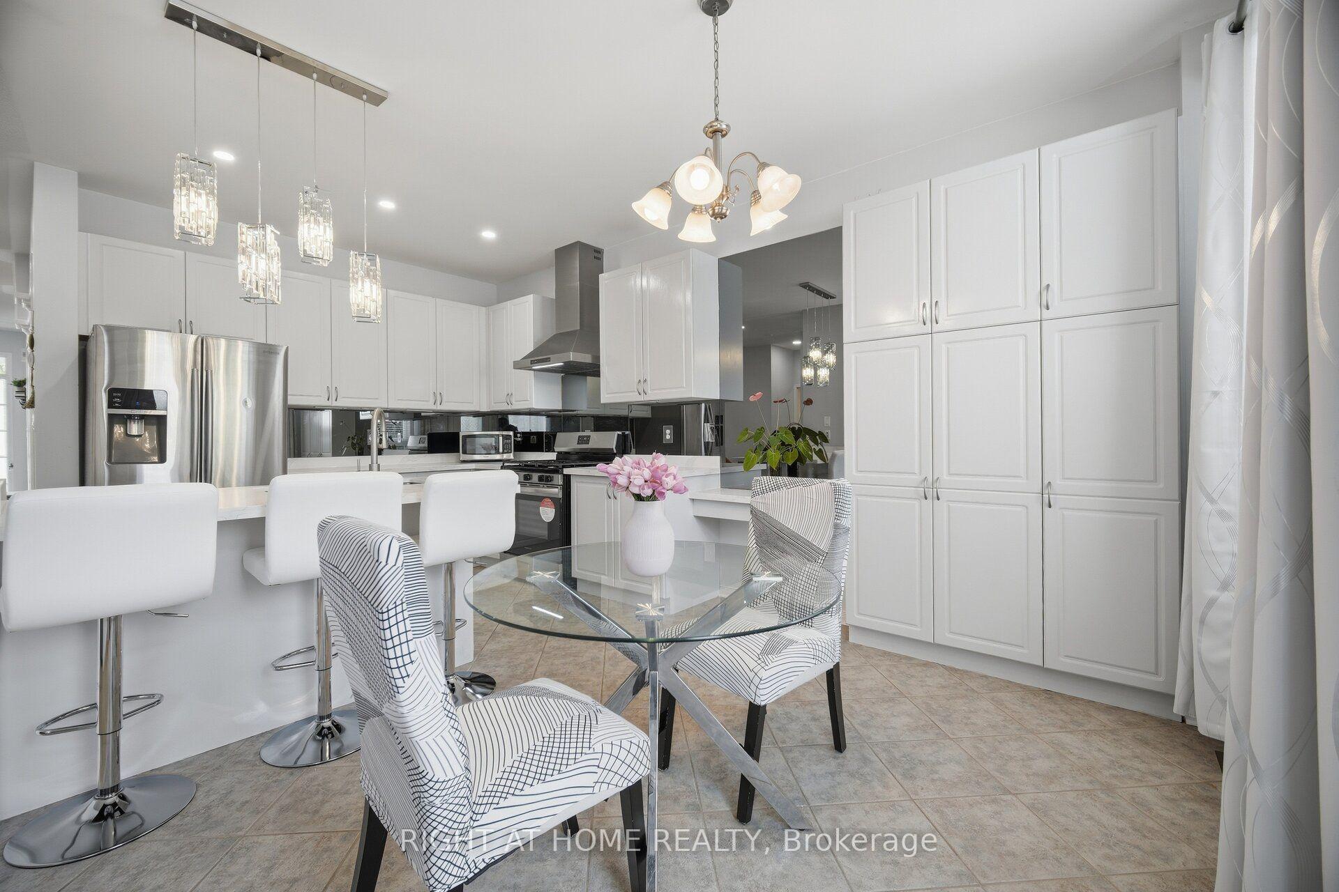 Photo 26 of 2249 Crestmont Drive, Oakville, Westmount — HOMEH