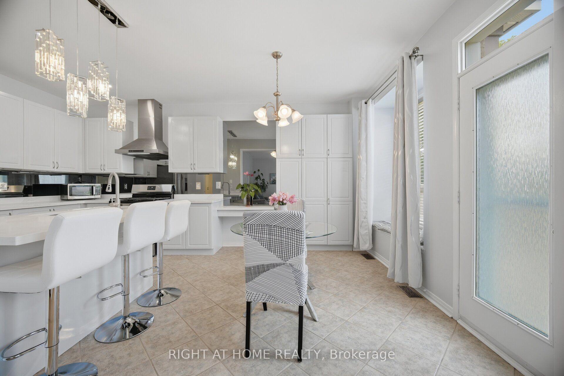 Photo 27 of 2249 Crestmont Drive, Oakville, Westmount — HOMEH