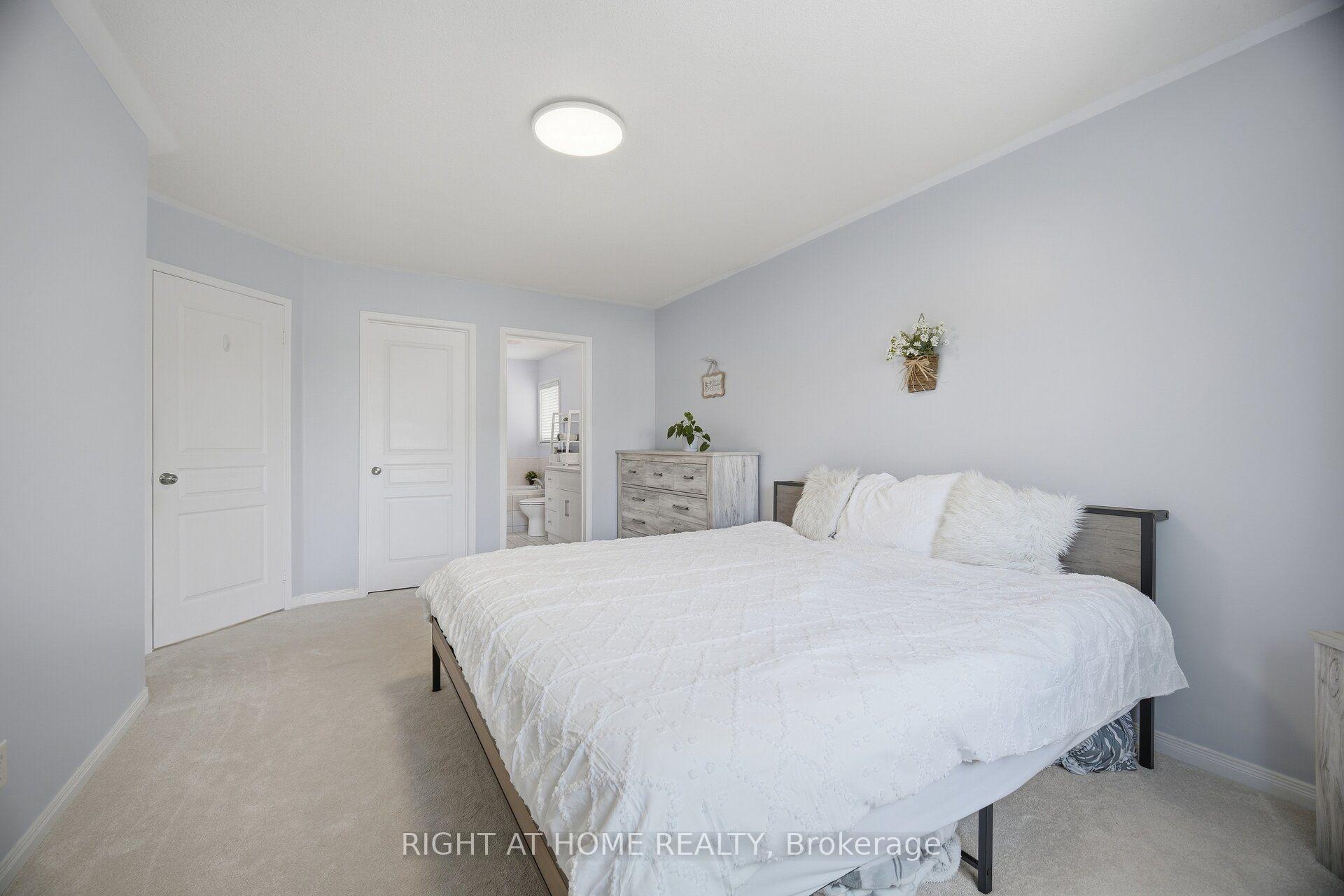 Photo 39 of 2249 Crestmont Drive, Oakville, Westmount — HOMEH