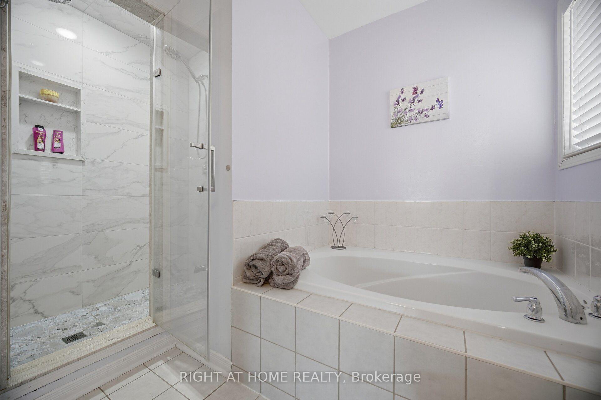 Photo 42 of 2249 Crestmont Drive, Oakville, Westmount — HOMEH