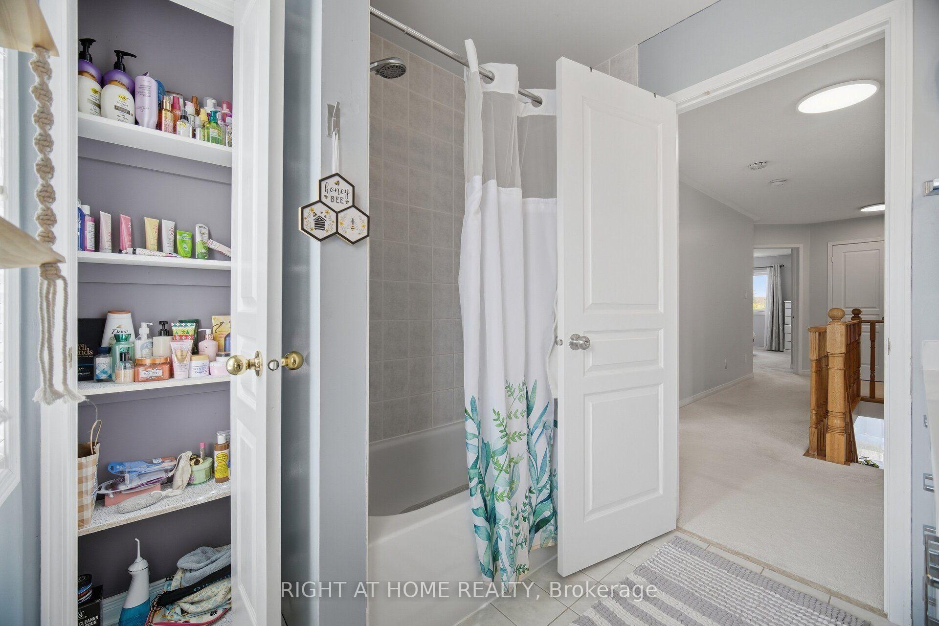 Photo 52 of 2249 Crestmont Drive, Oakville, Westmount — HOMEH