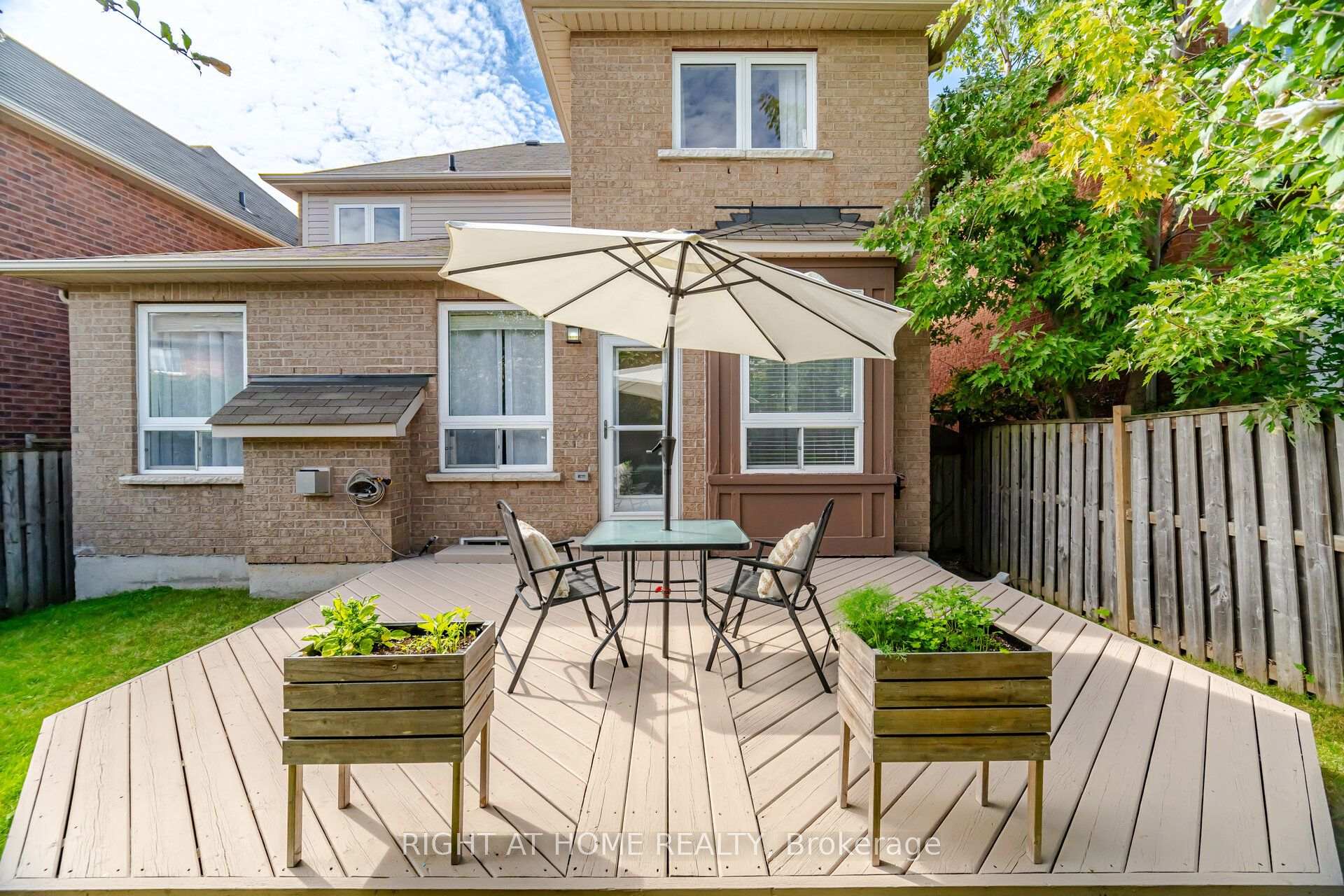 Photo 57 of 2249 Crestmont Drive, Oakville, Westmount — HOMEH