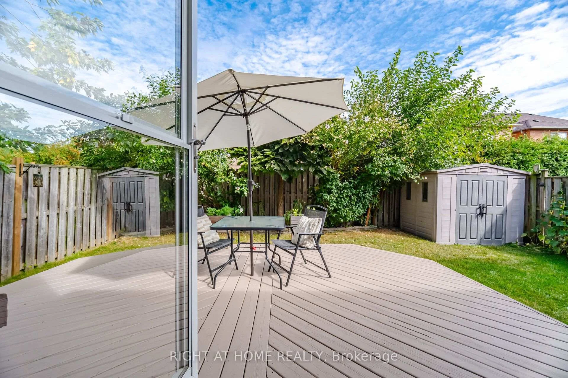 Photo 61 of 2249 Crestmont Drive, Oakville, Westmount — HOMEH