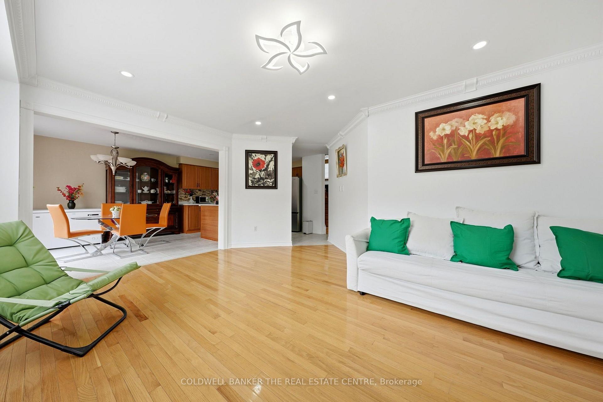 Photo 15 of 15 Charleswood Circle, Brampton, Fletcher's Meadow — HOMEH