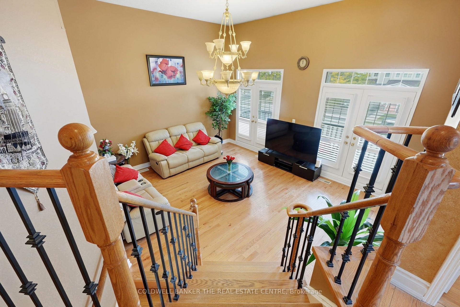 Photo 29 of 15 Charleswood Circle, Brampton, Fletcher's Meadow — HOMEH
