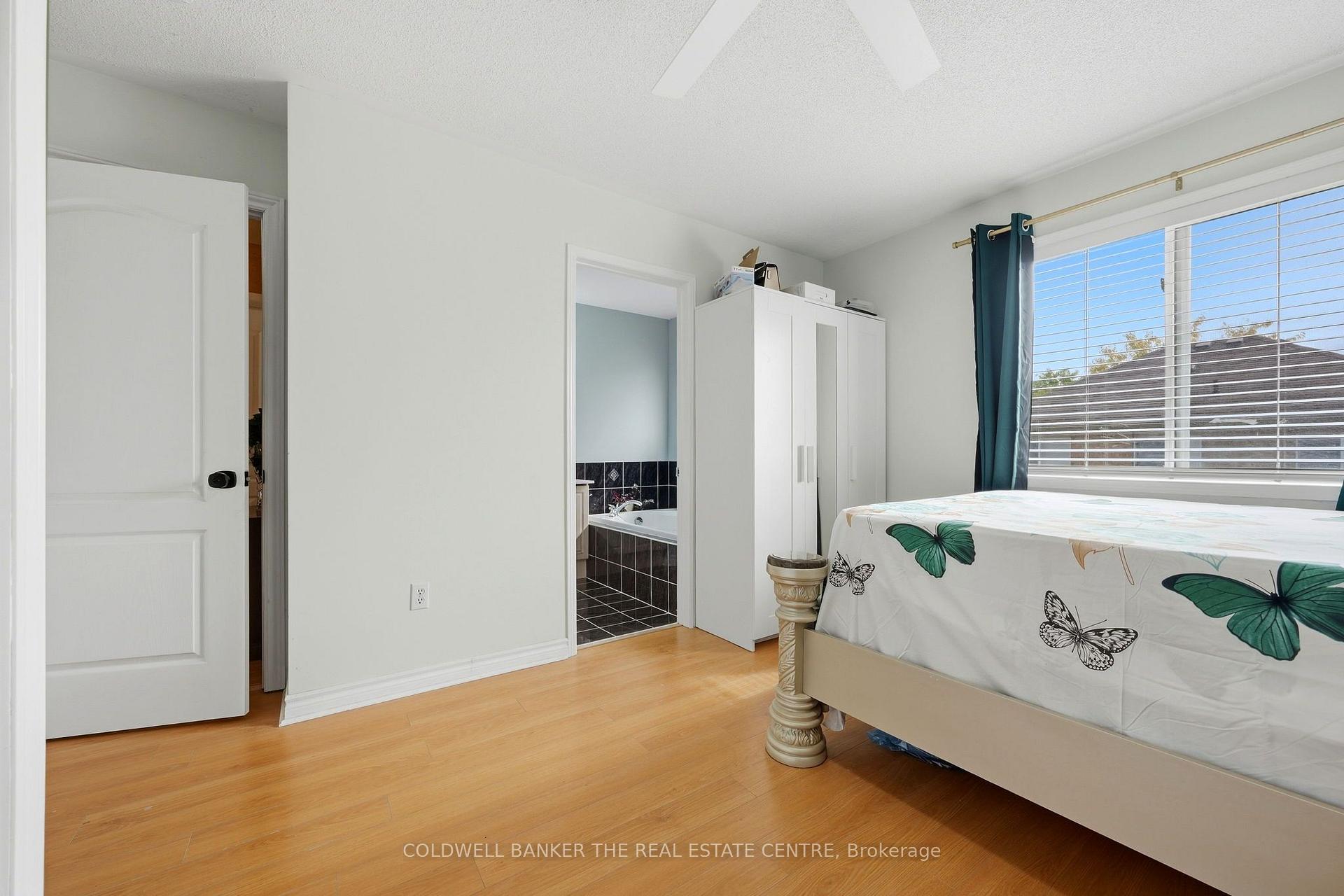 Photo 31 of 15 Charleswood Circle, Brampton, Fletcher's Meadow — HOMEH