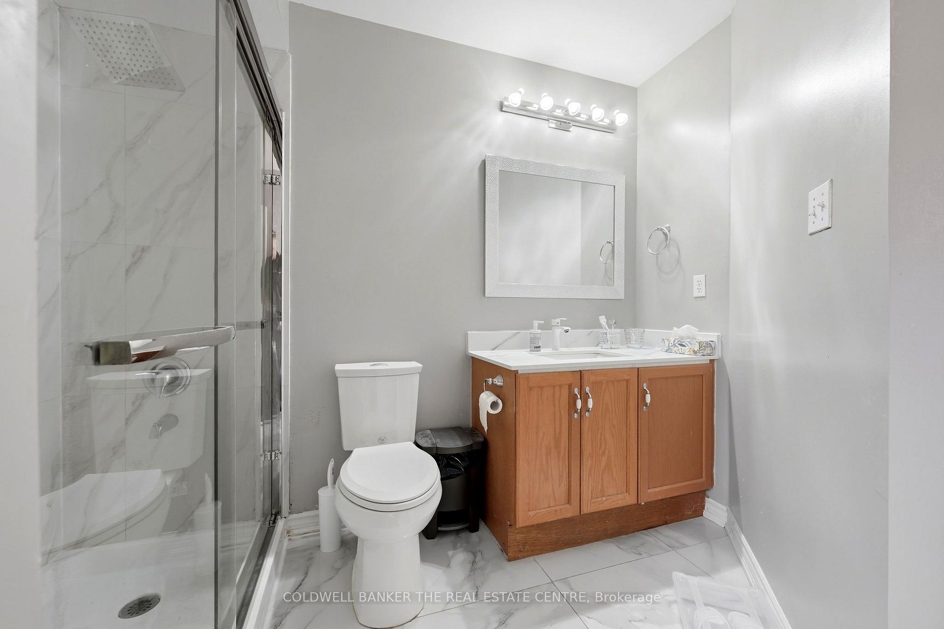 Photo 37 of 15 Charleswood Circle, Brampton, Fletcher's Meadow — HOMEH