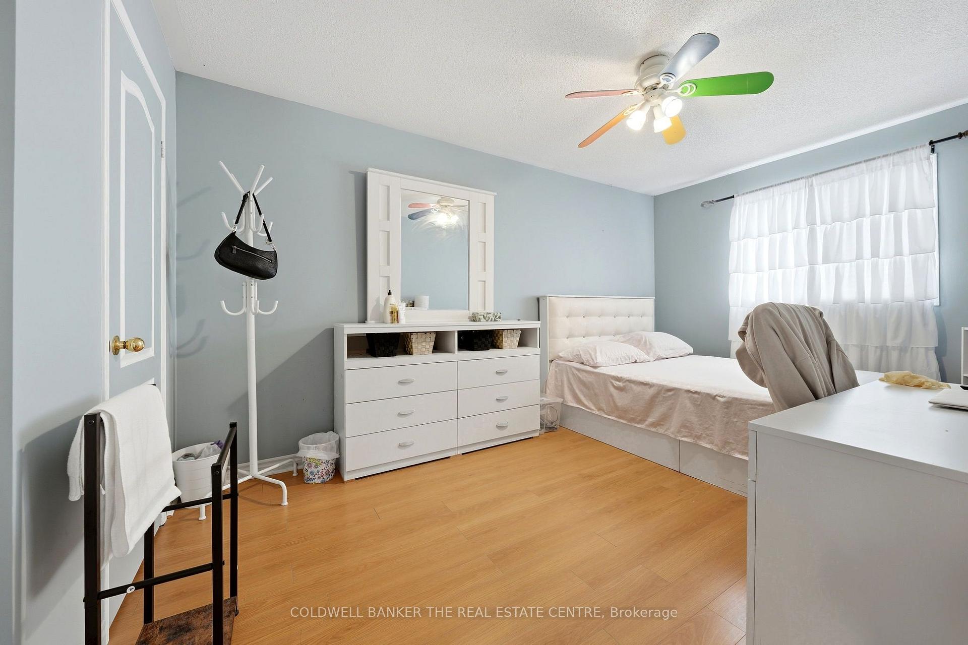 Photo 40 of 15 Charleswood Circle, Brampton, Fletcher's Meadow — HOMEH