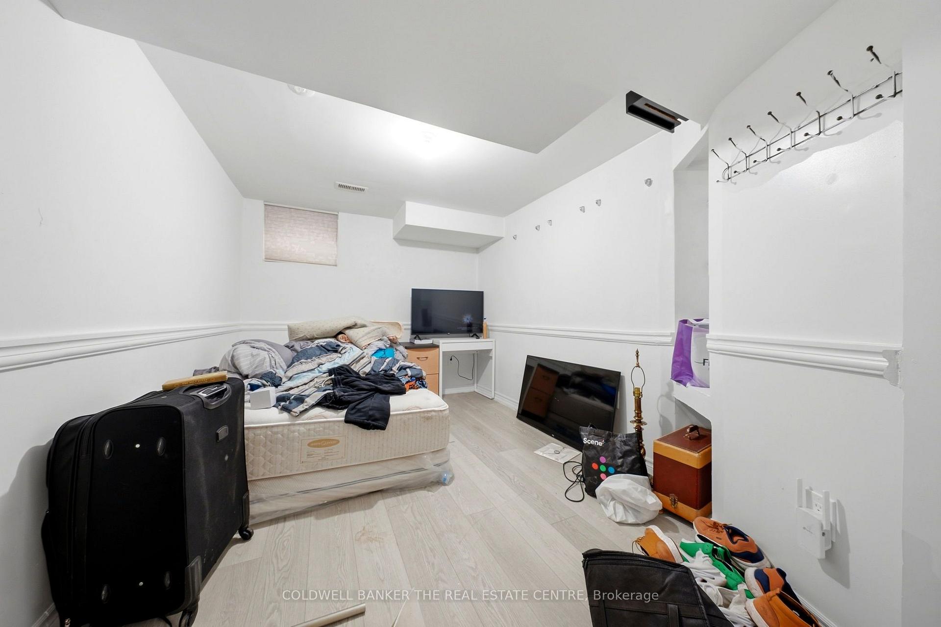 Photo 49 of 15 Charleswood Circle, Brampton, Fletcher's Meadow — HOMEH