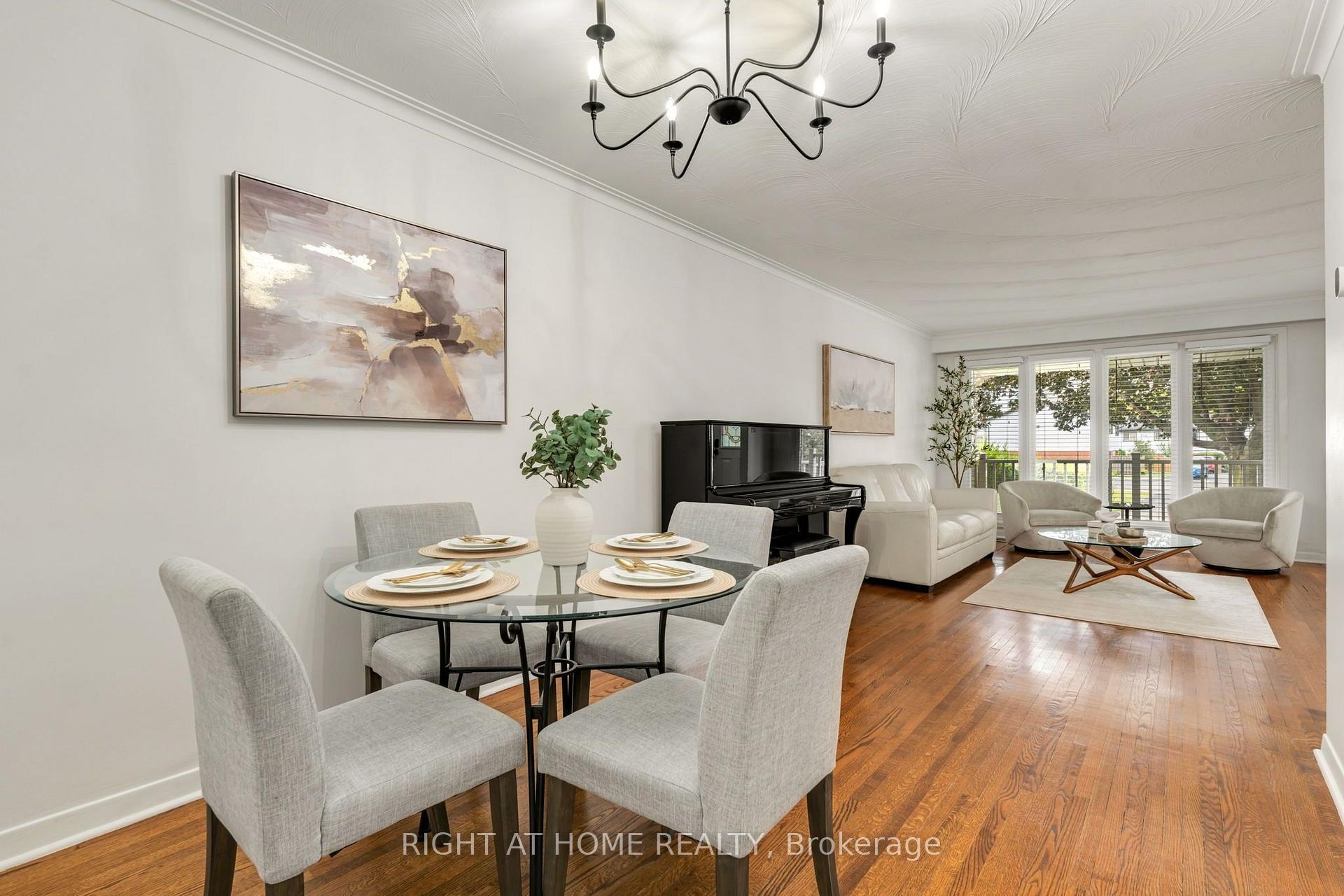 Photo 6 of 1302 Redbank Crescent, Oakville, College Park — HOMEH