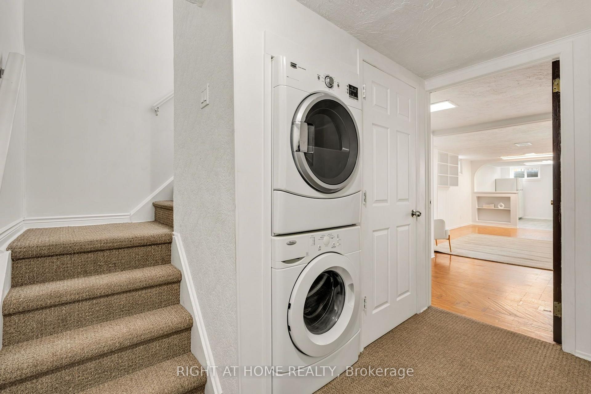 Photo 20 of 1302 Redbank Crescent, Oakville, College Park — HOMEH