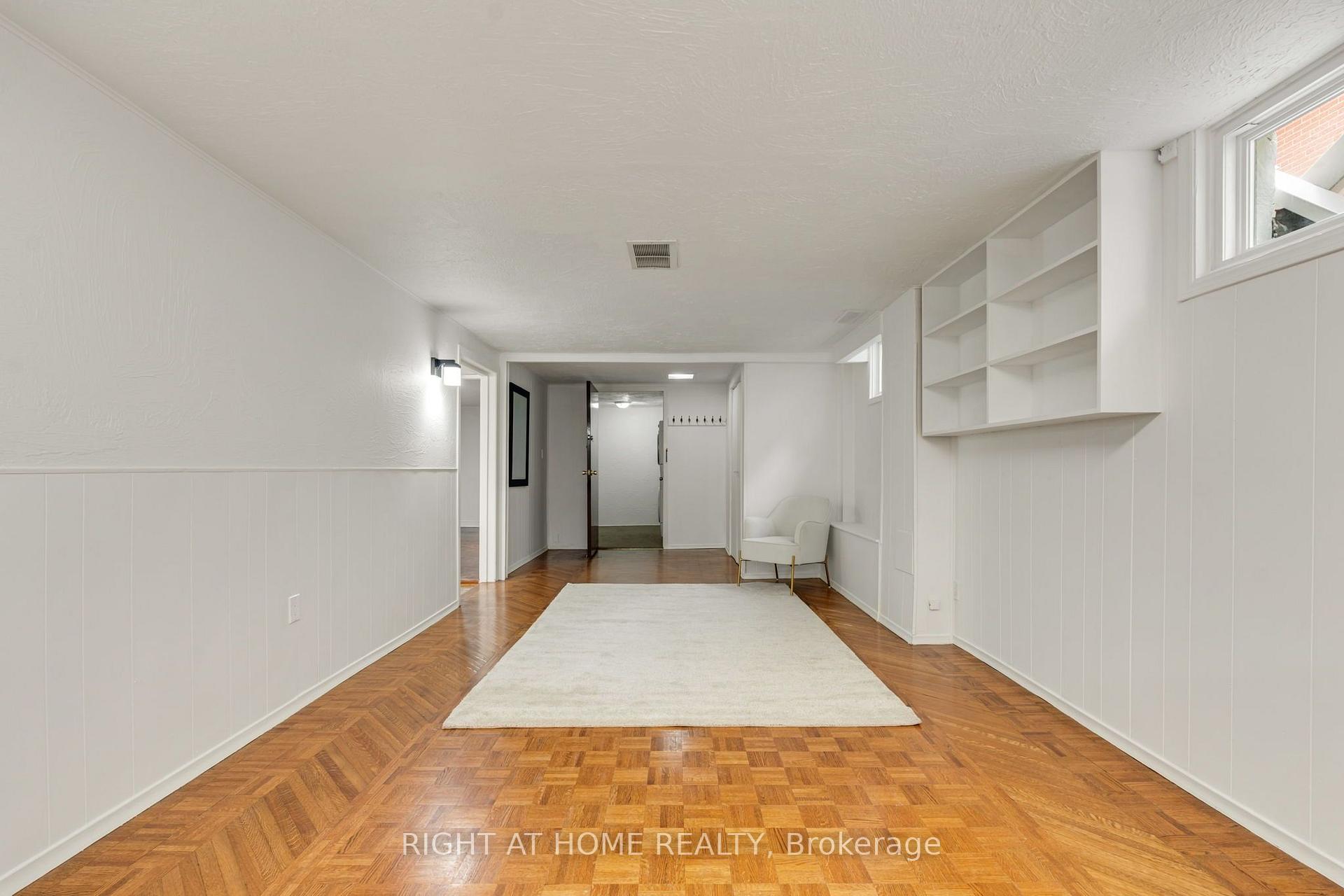 Photo 25 of 1302 Redbank Crescent, Oakville, College Park — HOMEH
